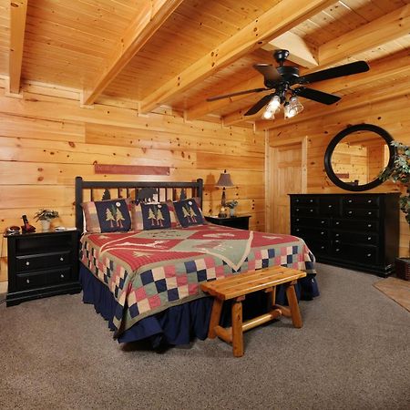 A Bear Creek Crib Villa Pigeon Forge Exterior photo