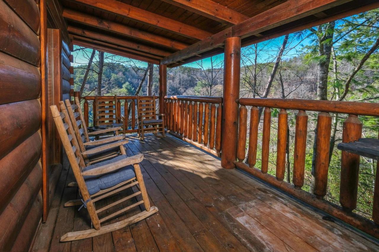 A Bear Creek Crib Villa Pigeon Forge Exterior photo